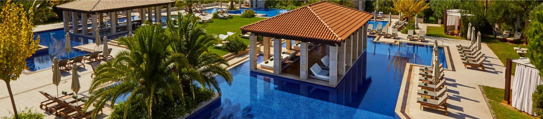 The Romanos, Costa Navarino