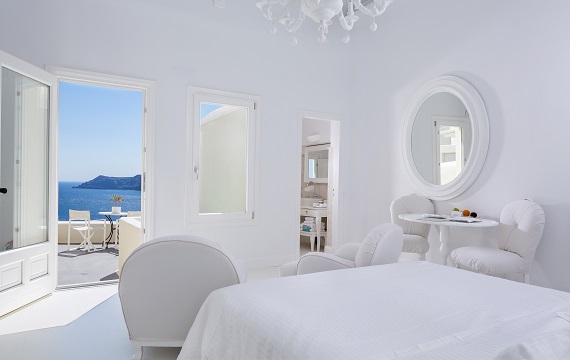 Canvas Oia Suites